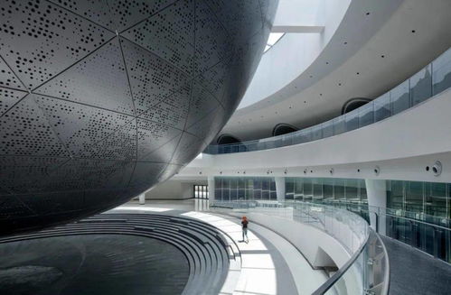 藏在星河里的建筑